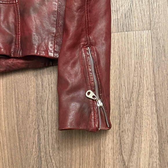 Doma Burgundy Leather motorcycle jacket, silver zippers - Picture 8 of 10